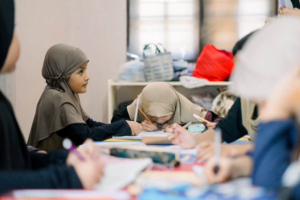 Siswa Belajar Al-Qur'an